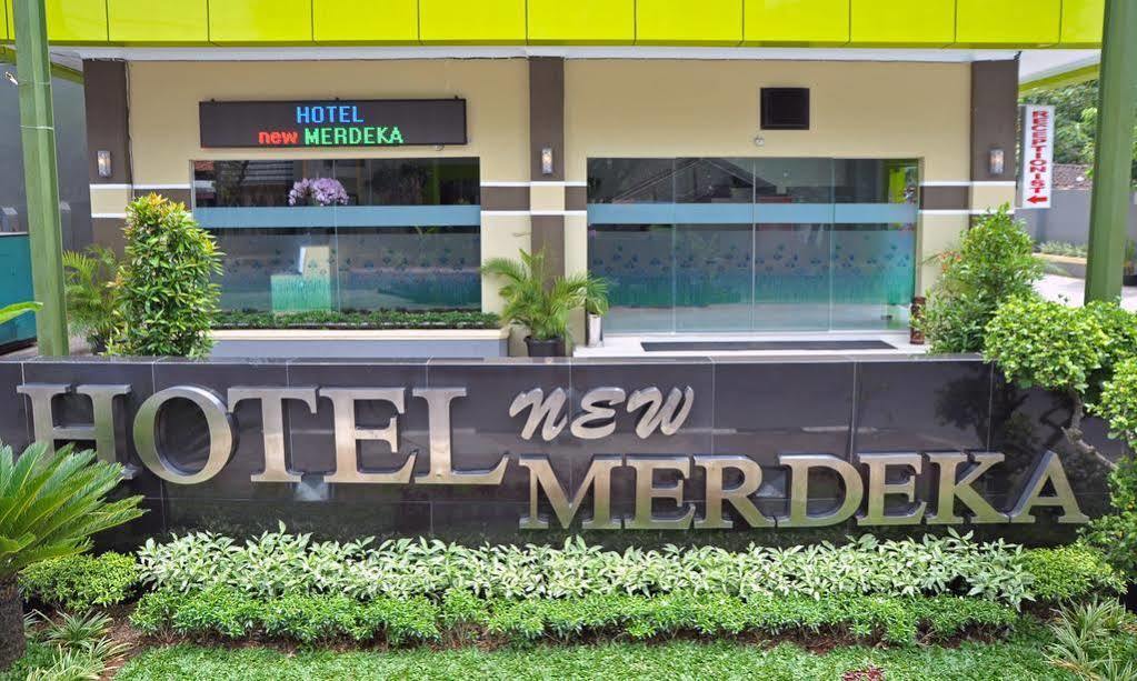 Hotel New Merdeka Pati Ngoại thất bức ảnh
